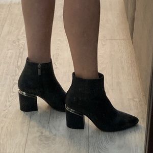 Black booties with accent heel Europe size 37 (6.5)